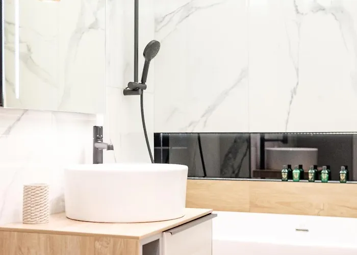 Apartment Brand New Luxury In The Heart Of